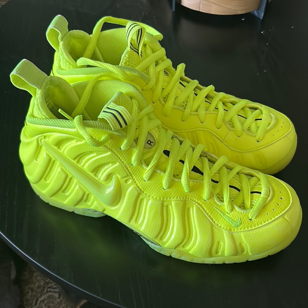 Men Nike Foamposite Size 10